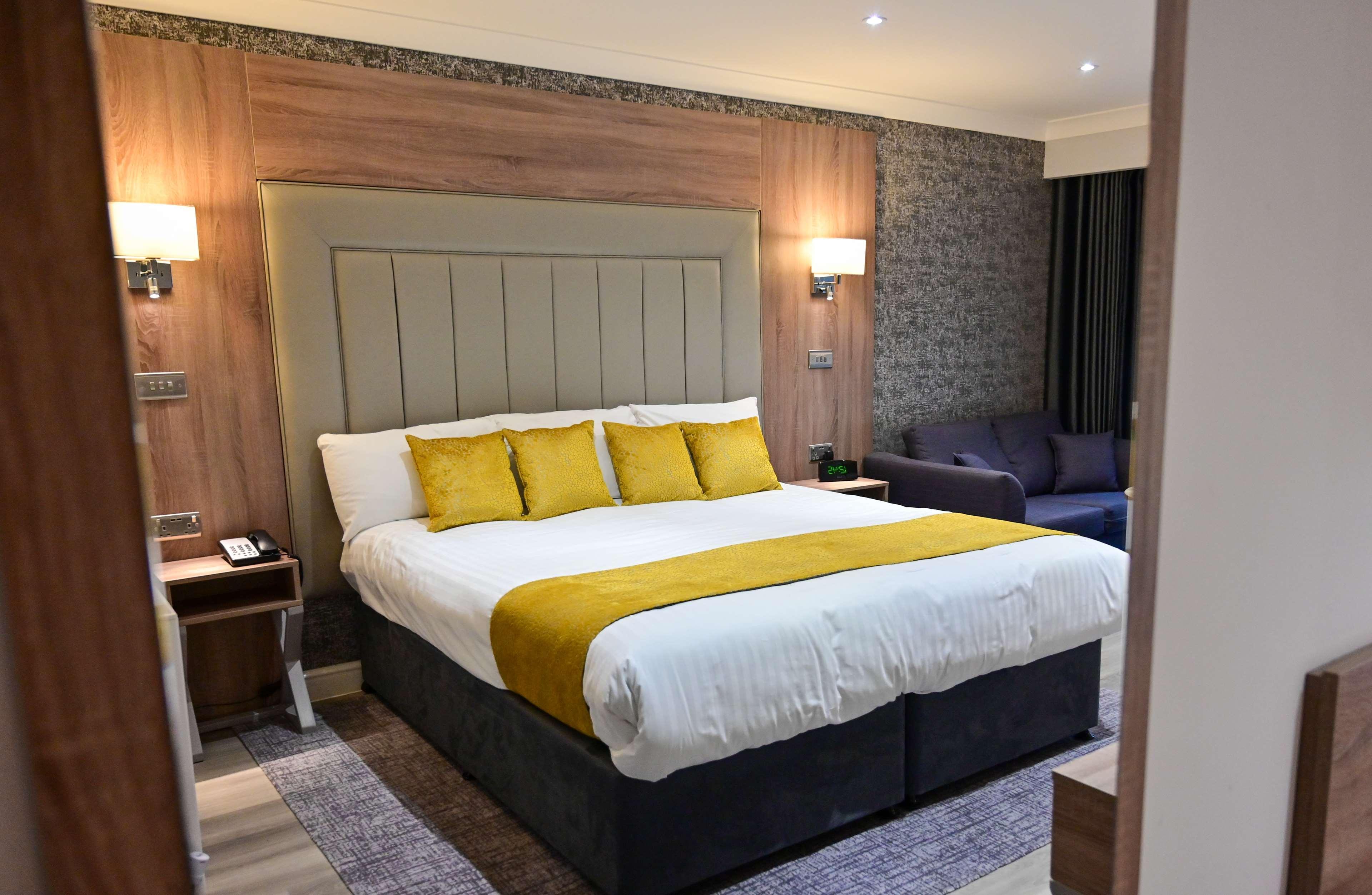 Best Western Premier Heronston Hotel & Spa Bridgend  Eksteriør bilde