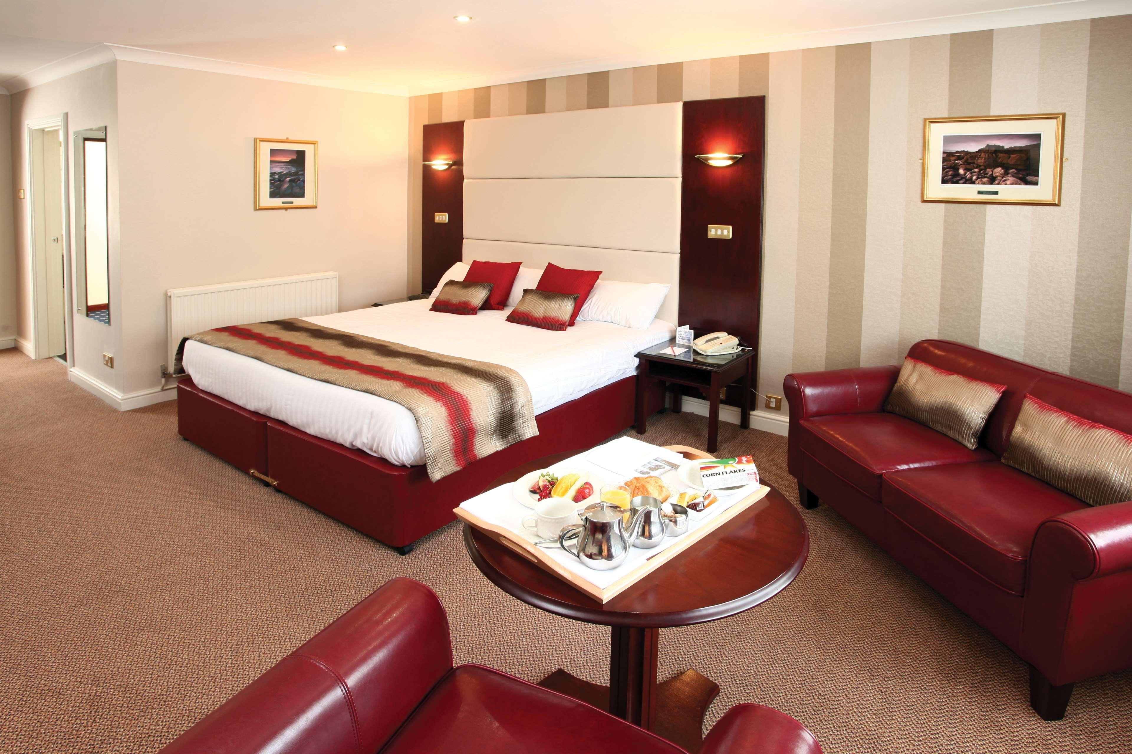 Best Western Premier Heronston Hotel & Spa Bridgend  Eksteriør bilde