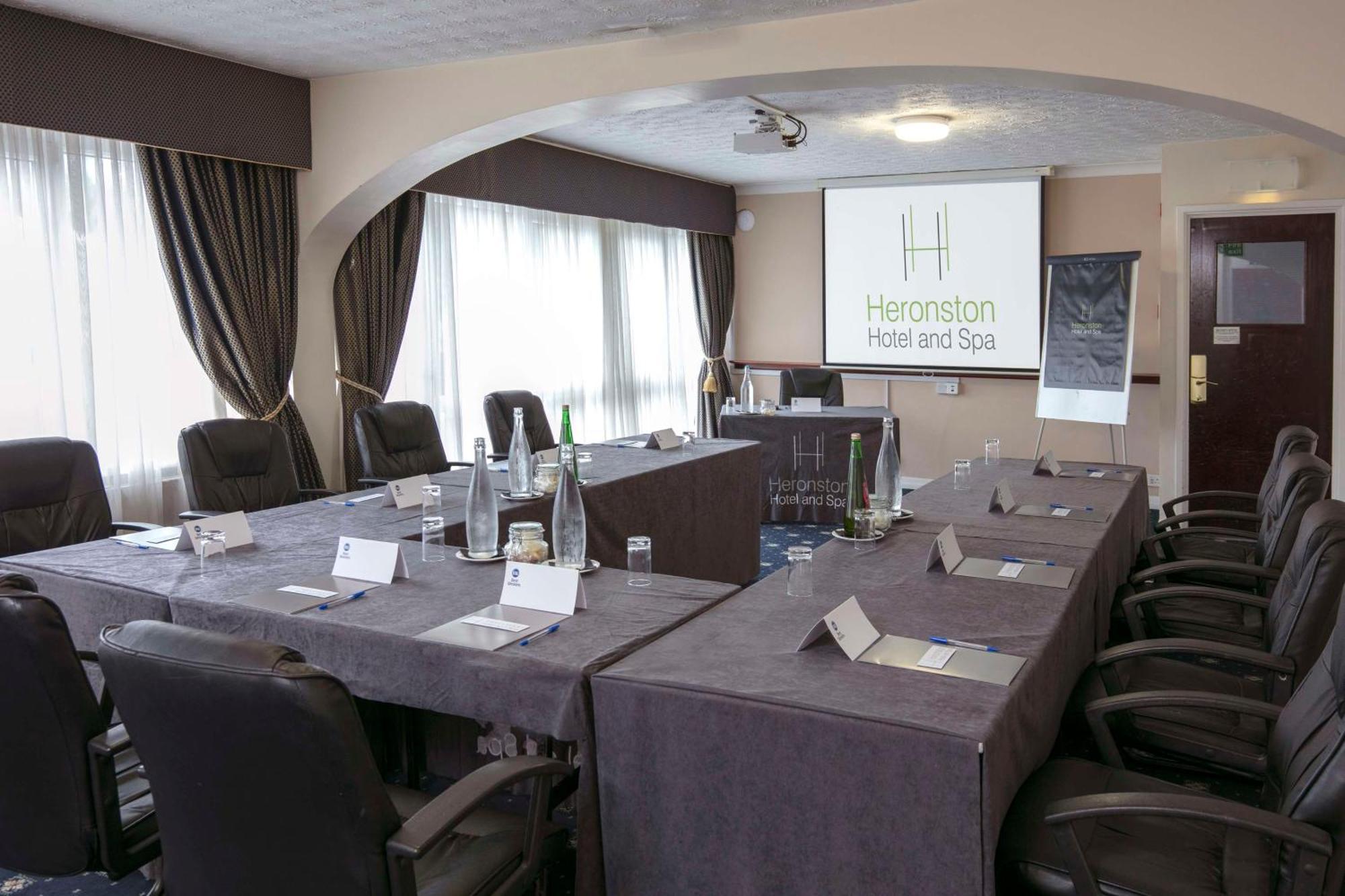 Best Western Premier Heronston Hotel & Spa Bridgend  Eksteriør bilde