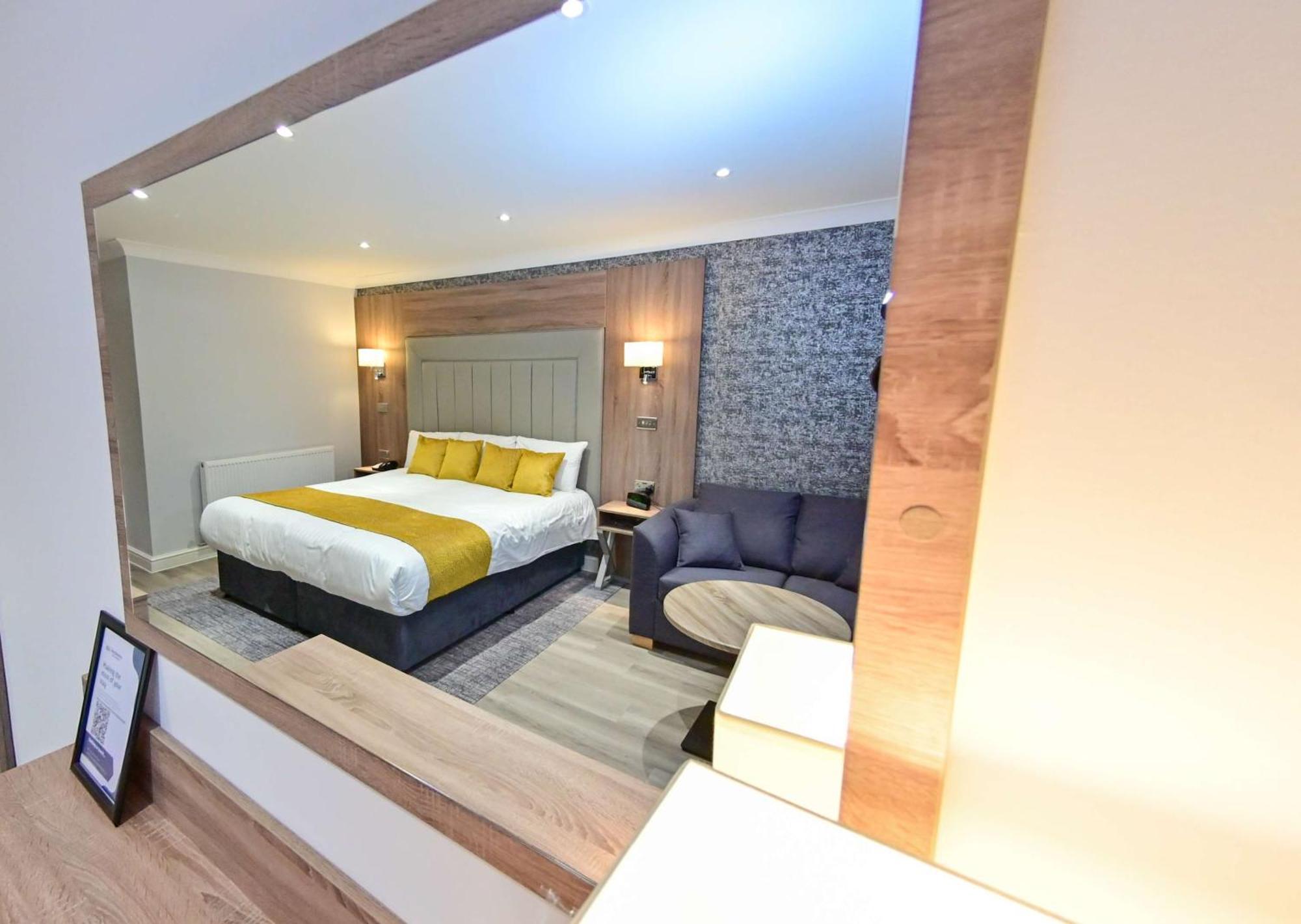 Best Western Premier Heronston Hotel & Spa Bridgend  Eksteriør bilde